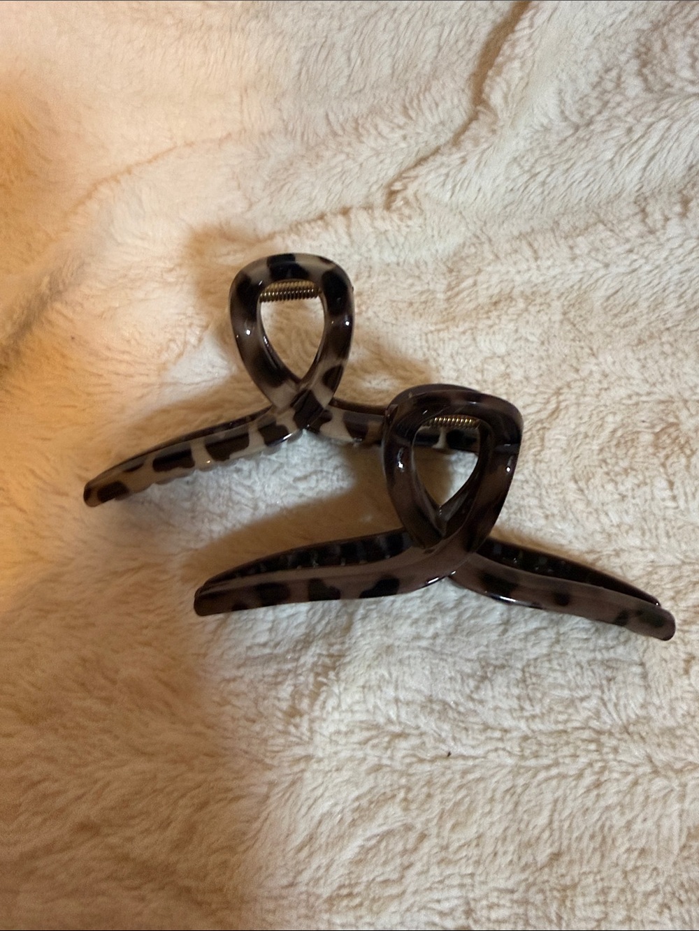 Set of 2 Large Twisted Loop Hair Claw Clips Animal Print Tortoise Grey Brown
